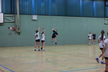 Bild 104 - B-Juniorinnen SV Henstedt-Ulzburg - SG Wittorf / FT Neum�nster : Ergebnis: 19:22